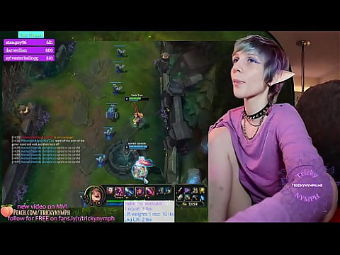 Tricky Nymph играет в League of Legends на Chaturbate! 25 убийств на Джинкс!! 32 мин.