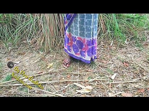 Indian couple fucking outdoor