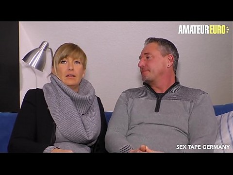Европейское любительское видео - немецкая дама Debby трахается в своем самом первом порно-видео 11 мин.