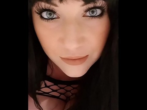 up close and personal with harmony reigns stare deep into her pretty blue eyes and hear her sexy british accent