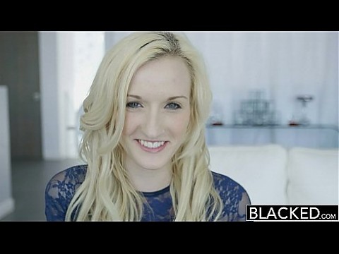 BLACKED - Крошечная блондинка-тинка с огромным черным членом! 12 мин.