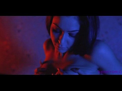 SANKTOR 013 - STRIPTEASE DANCER IS MASTURBATING IN THE BED
