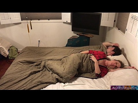 Мачеха делит с ним постель