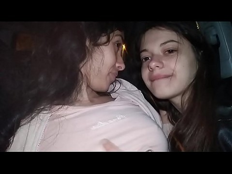 Dollscult публичный тройничок и сперма в машине !! Глотать сперму 7 мин.