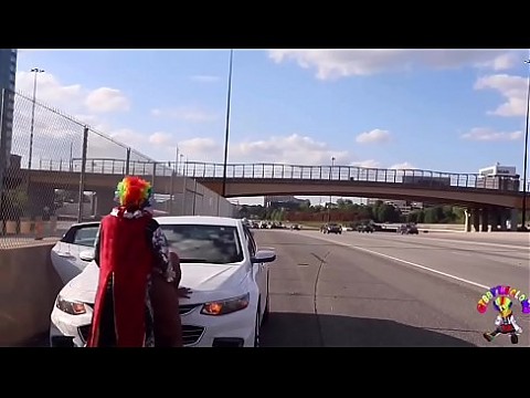 Gibby The Clown Fucks Juicy Tee On Atlanta’s Most Popular Highway